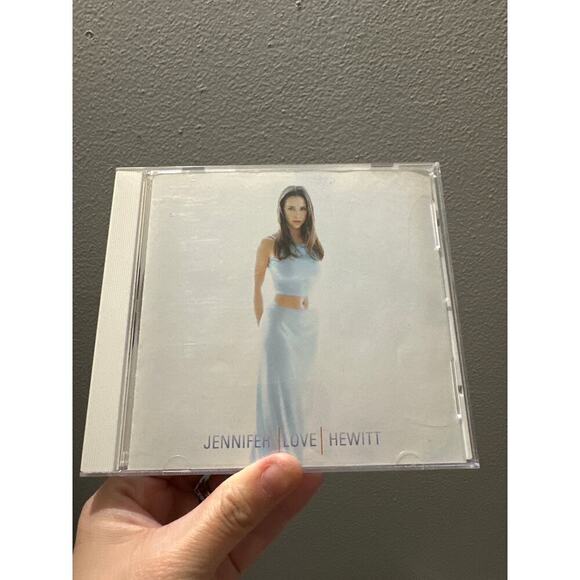 🔴Jennifer Love Hewitt –‎ Jennifer Love Hewitt CD - Picture 1 of 3